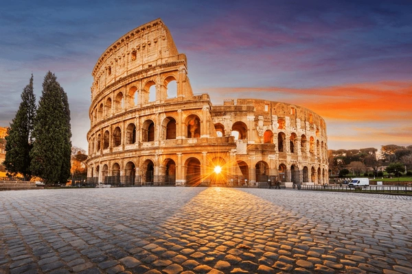 Roma, il Colosseo e i Fori Imperiali